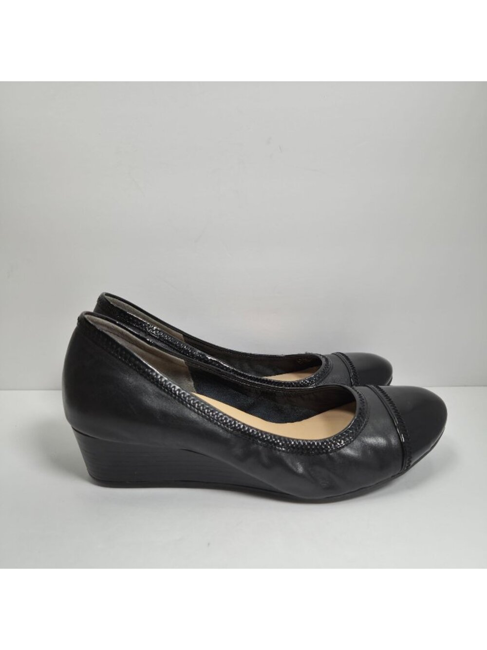 Cole Haan Women's Black Leather Wedge Slip On Pumps D38134 US Size 8B
